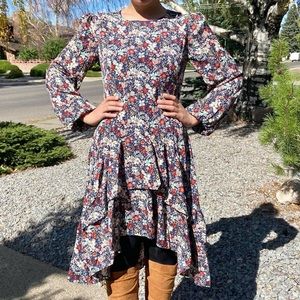 NWT High-low long sleeves floral dress size medium
